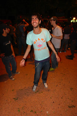 pgs-solo-queremos-emborracharnos-y-chapar-bailando-hung-up_4