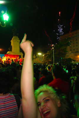 pgs-solo-queremos-emborracharnos-y-chapar-bailando-hung-up_20